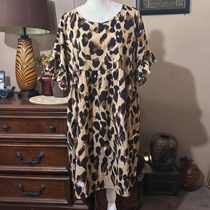 Plus size Animal print dress